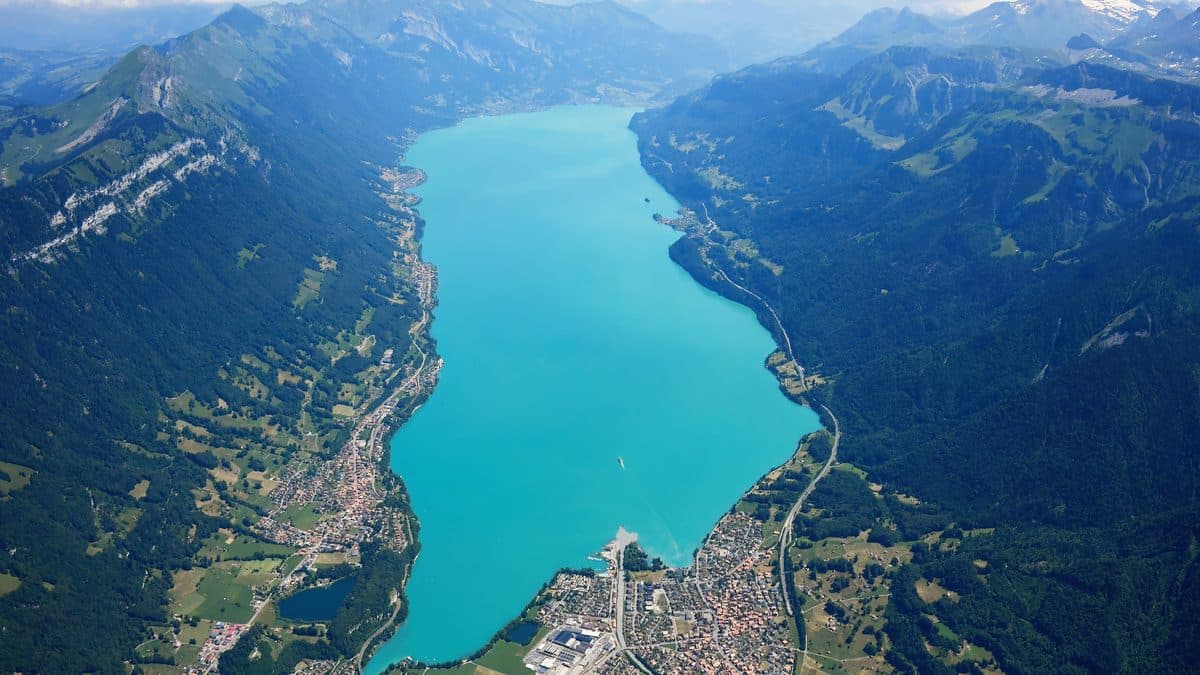 The most beautiful lakes in Switzerland: the complete guide